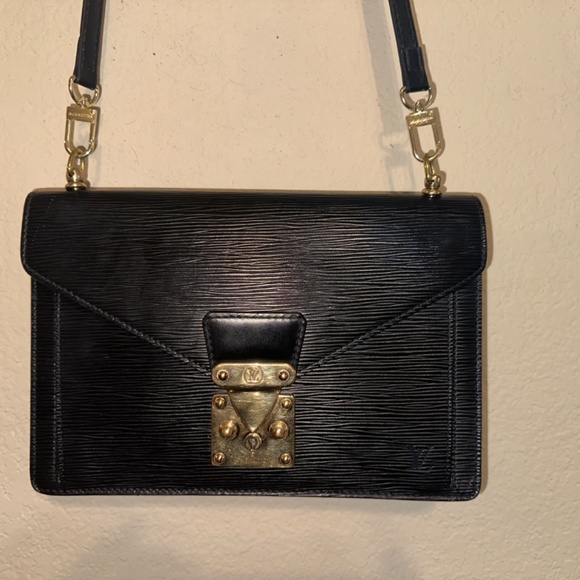 Authentic LOUIS VUITTON Black Ep leather  Pochette Sellier Dragone Clutch - Picture 14 of 16